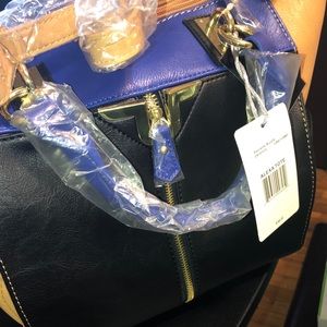 ‘Danielle Nicole’ Alexa Tote With Accessory